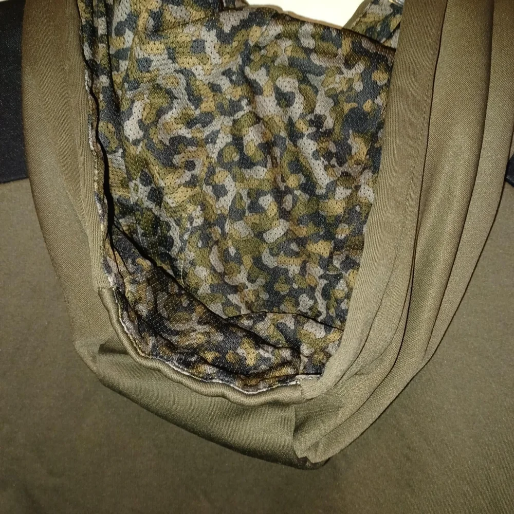 Nike Sweater Camo Swoosh Logo Thermafit Hoodie Sweatshirt Mens Size M Black READ